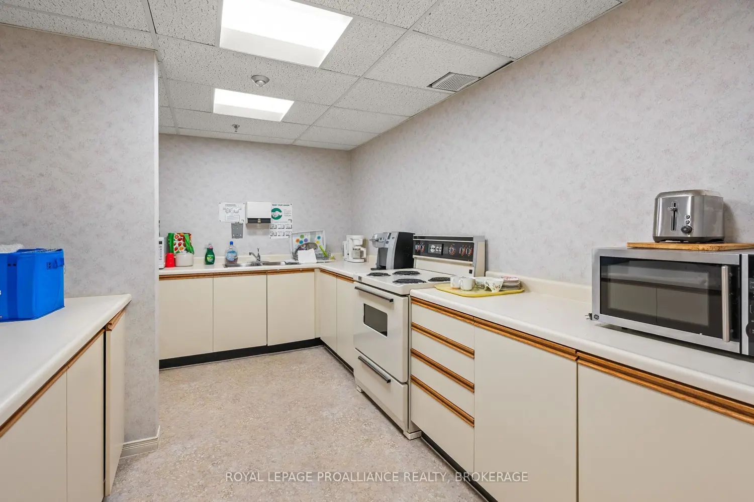 Additional image 17 of 14 Greenview Drive 505