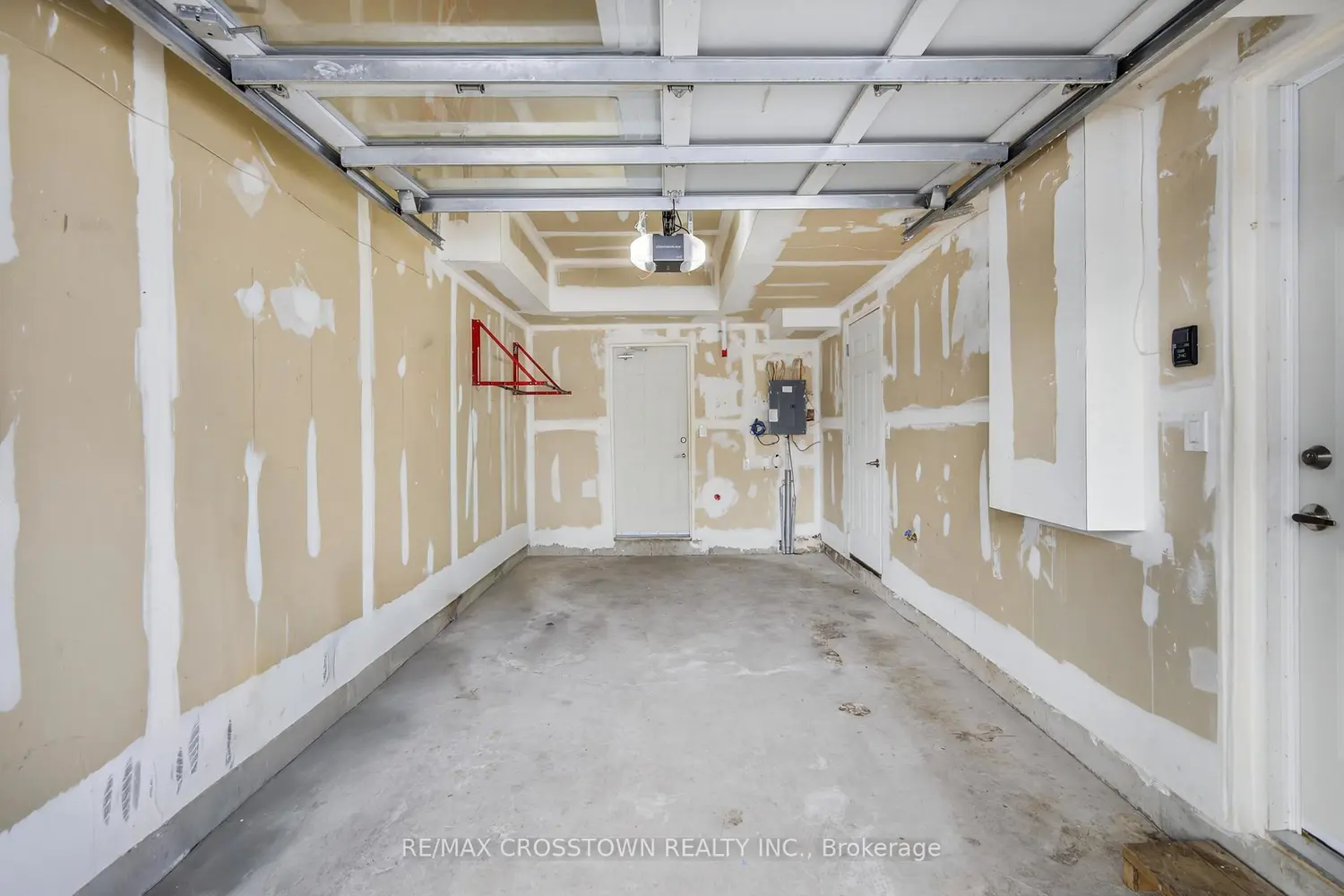 Additional image 17 of 540 Essa Road 2