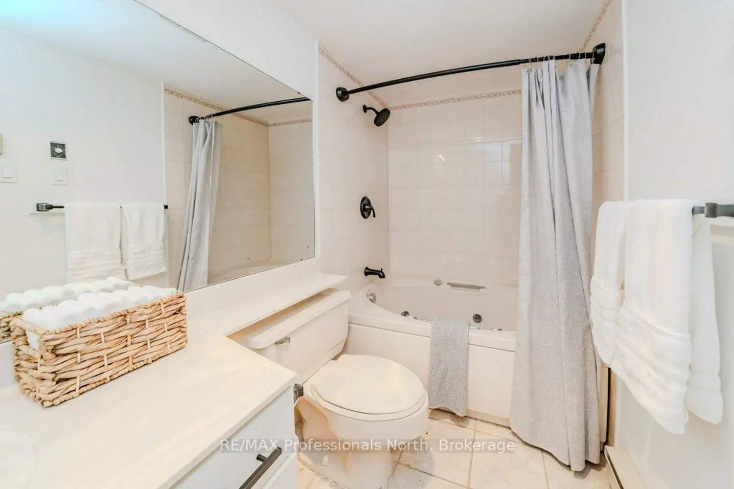 Additional image 12 of 33 Deerhurst Drive 105