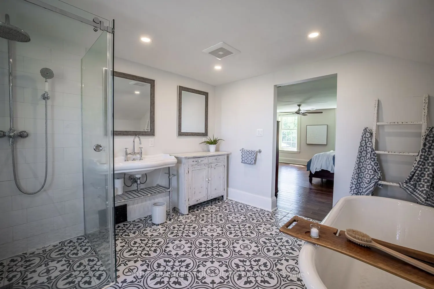 Additional image 11 of 220 Old Yonge Street