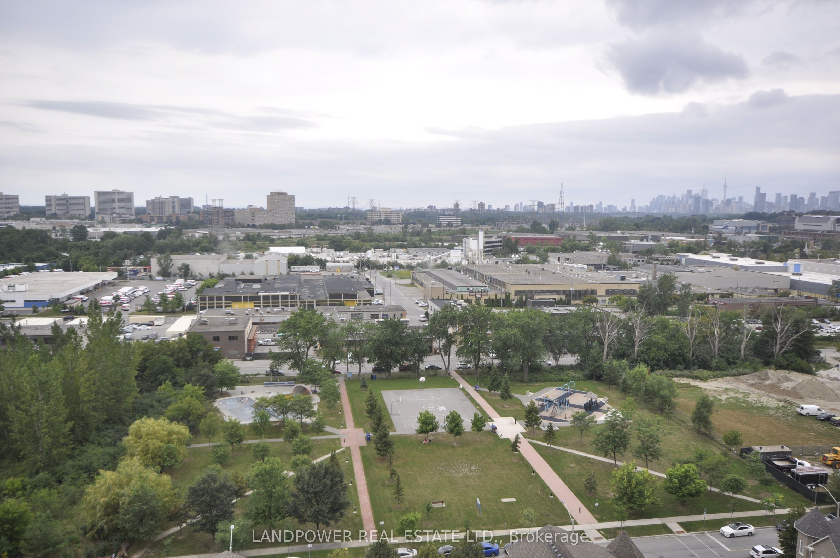 Additional image 2 of Lph 10-35 Brian Peck Crescent, Toronto, ON, M4G 0A5