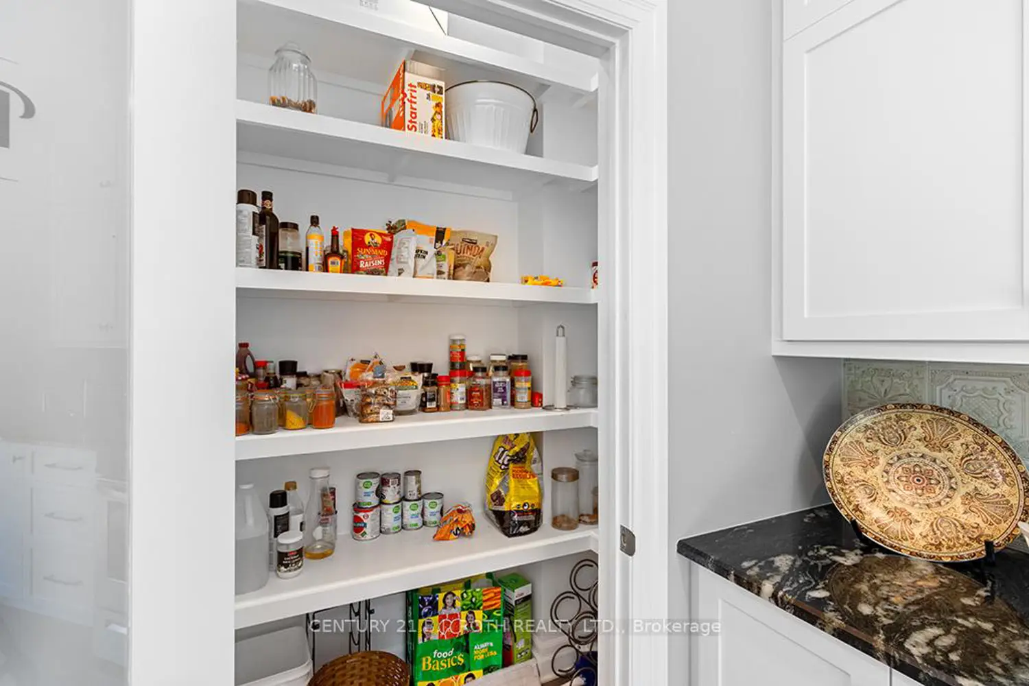 Additional image 4 of 1076 7Th Avenue