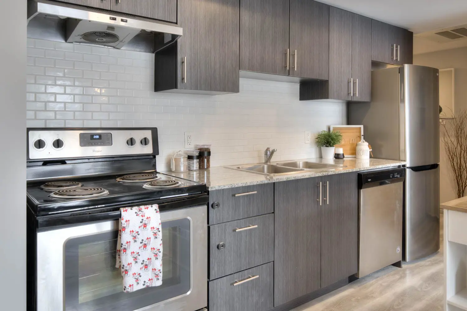 Additional image 6 of 275 Larch Street G216