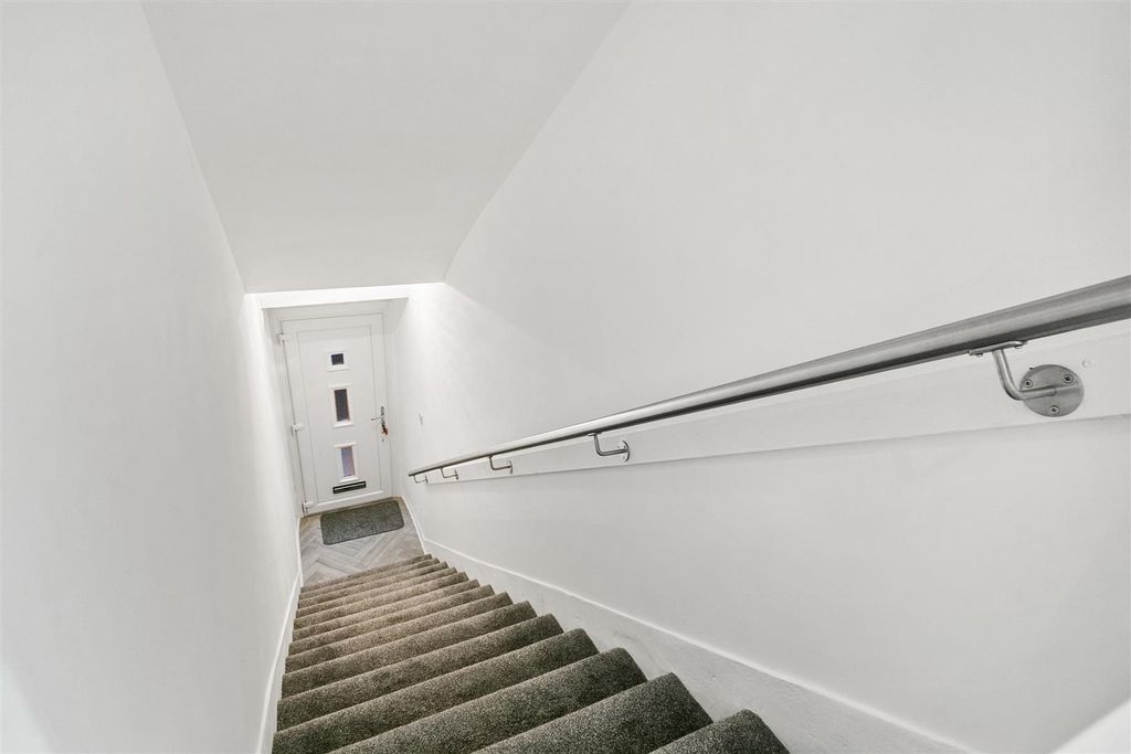 Additional image 19 of 2 bed flat for saleLilac Avenue, Clydebank G81