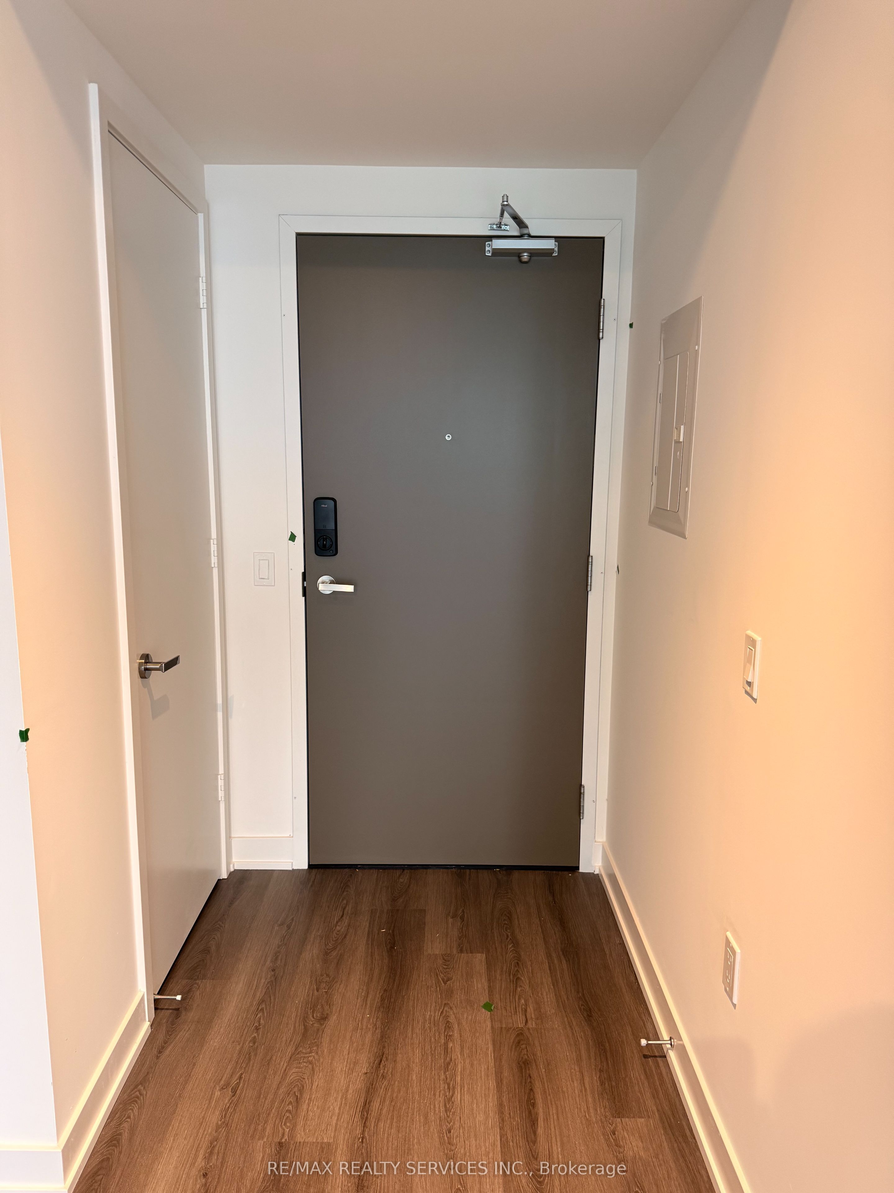 Additional image 4 of 3907-448 Burnhamthorpe Road W, Mississauga, ON, L5A 3H7