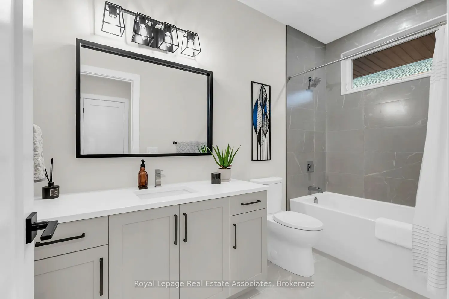 Additional image 7 of 28 Juniper Trail 8