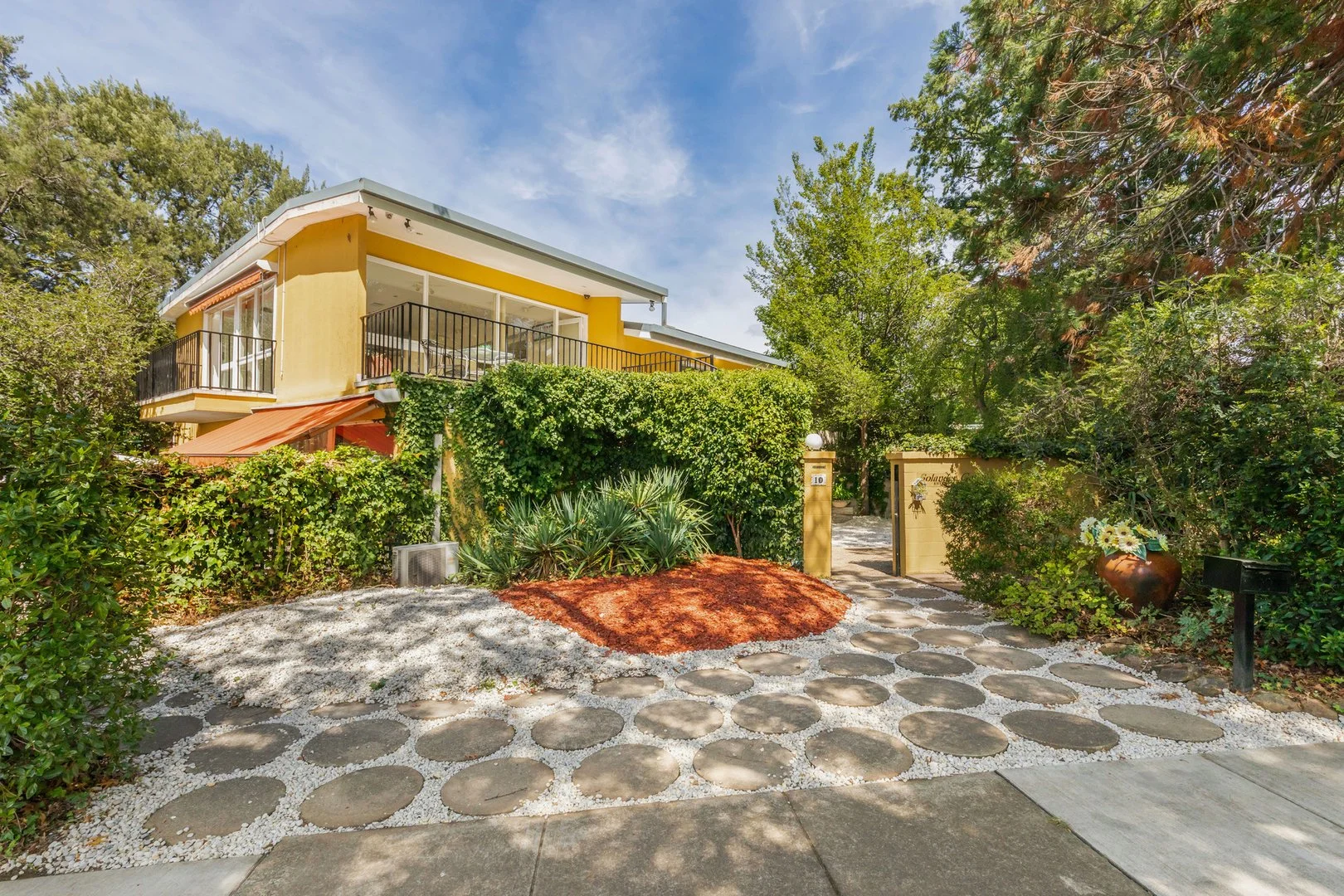 Additional image 4 of 10 Schlich Street, Yarralumla ACT 2600