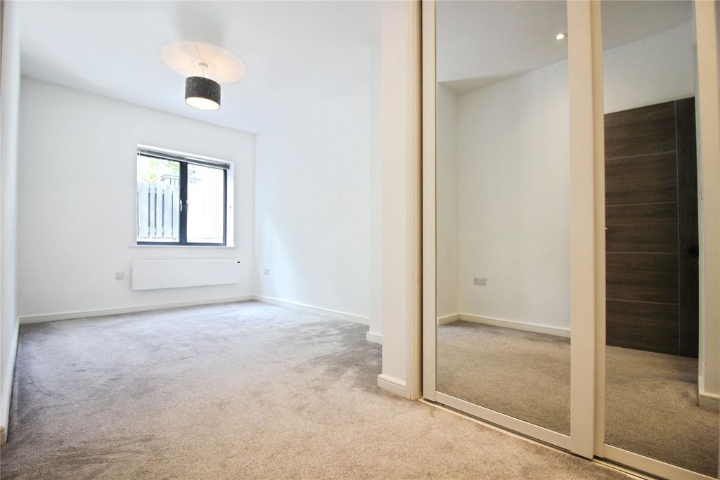 Additional image 6 of 2 bed flat for saleWatlington Street, Reading RG1