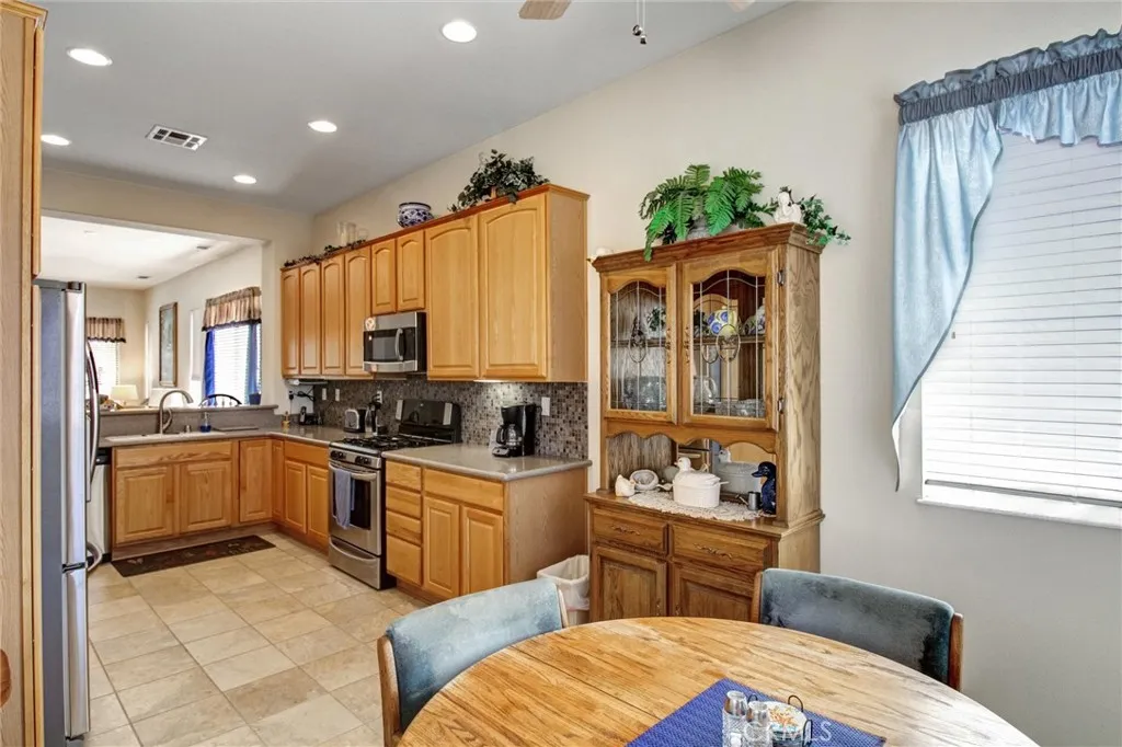 Additional image 81 of 10788 Green Valley Rd, Apple Valley, CA 92308