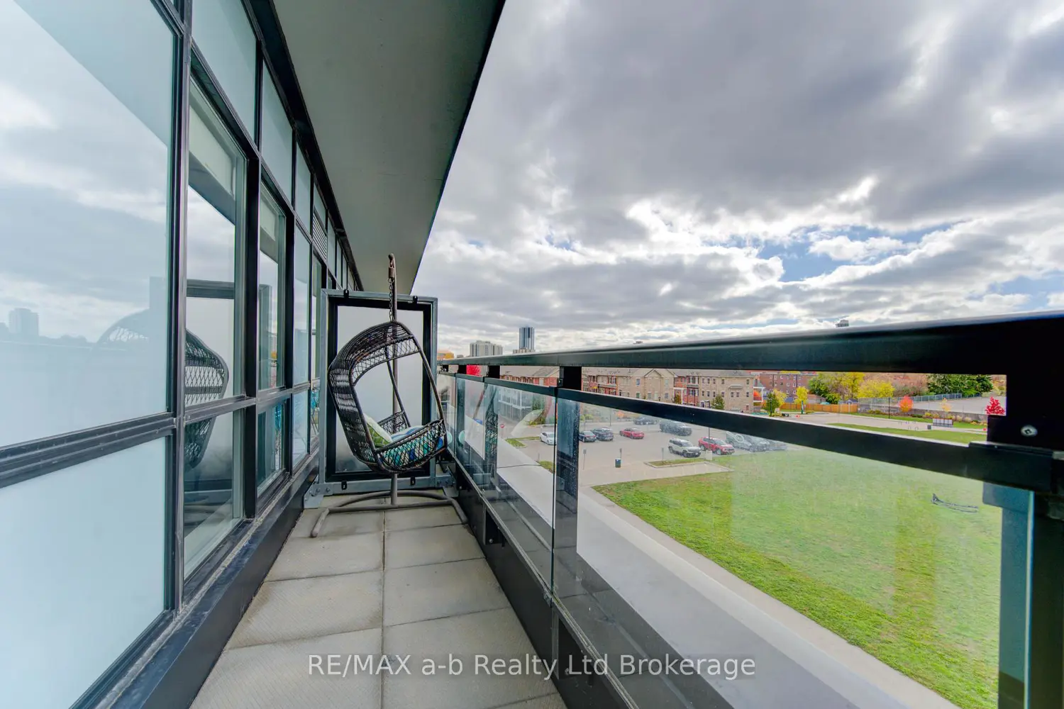 Additional image 12 of 155 St Leger Street 415