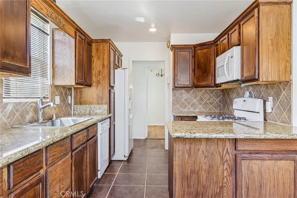 Additional image 16 of 274 W 12th St, Beaumont, CA 92223