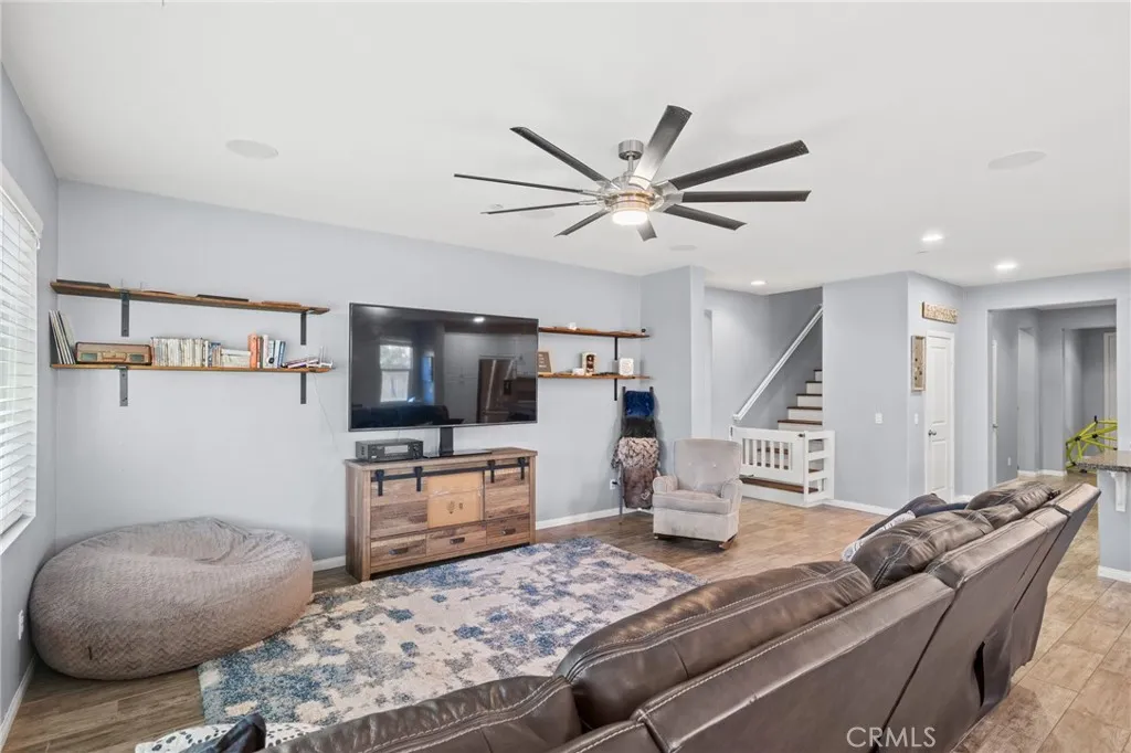 Additional image 32 of 9705 Dutchman Peak Ln, Bakersfield, CA 93311