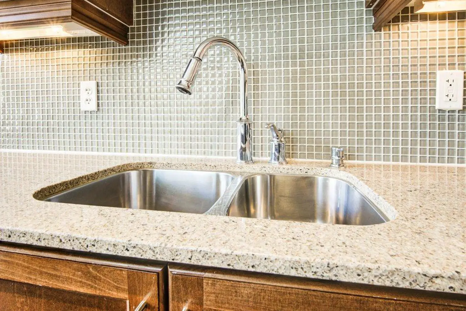 Additional image 10 of 404 King Street 102