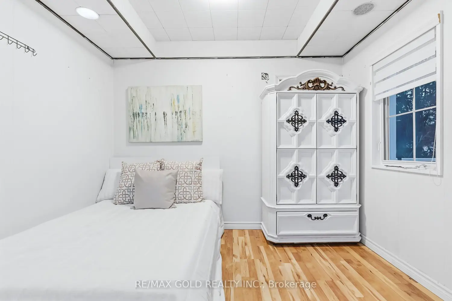 Additional image 8 of 5921 Scott Street