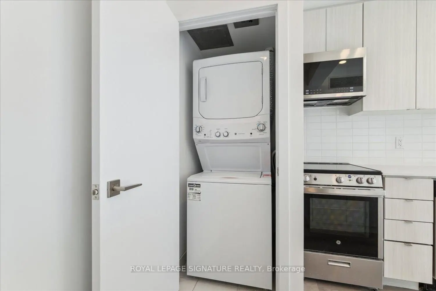 Additional image 20 of 2433 Dufferin Street 701