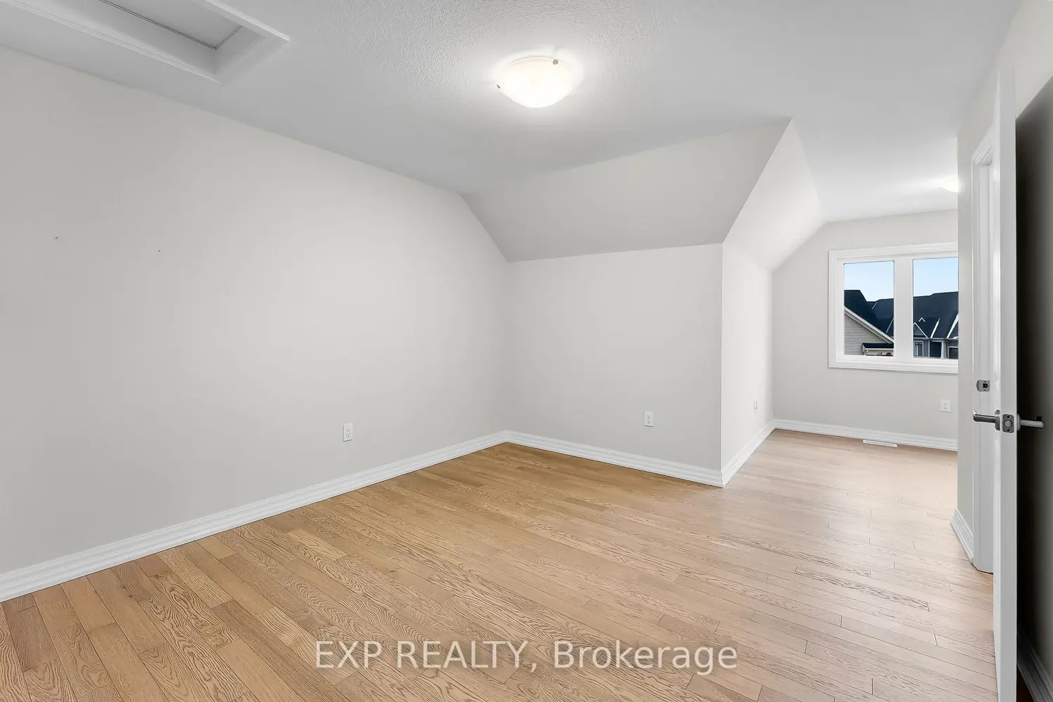 Additional image 12 of 4311 Mann Street 38