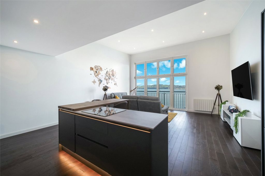 Additional image 8 of 2 bed flat for saleMarine Parade Walk, Dundee, Angus DD1