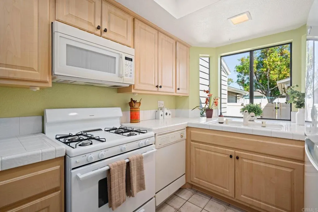 Additional image 10 of 1015 Gleneagles Place, Vista, CA 92081