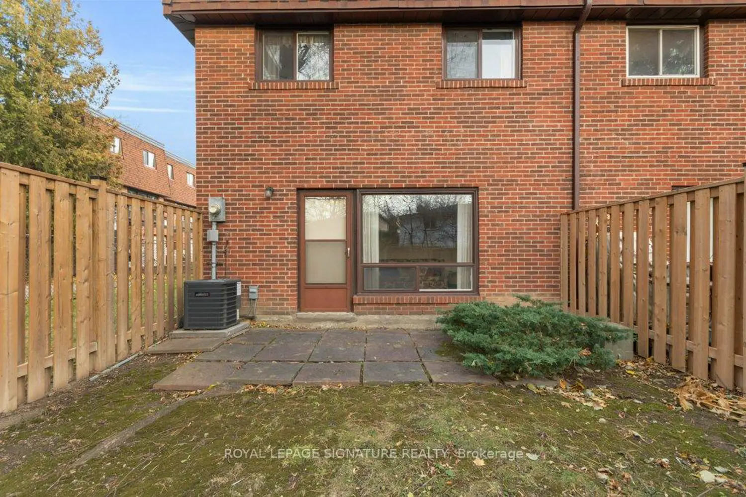 Additional image 20 of 28 Stately Way