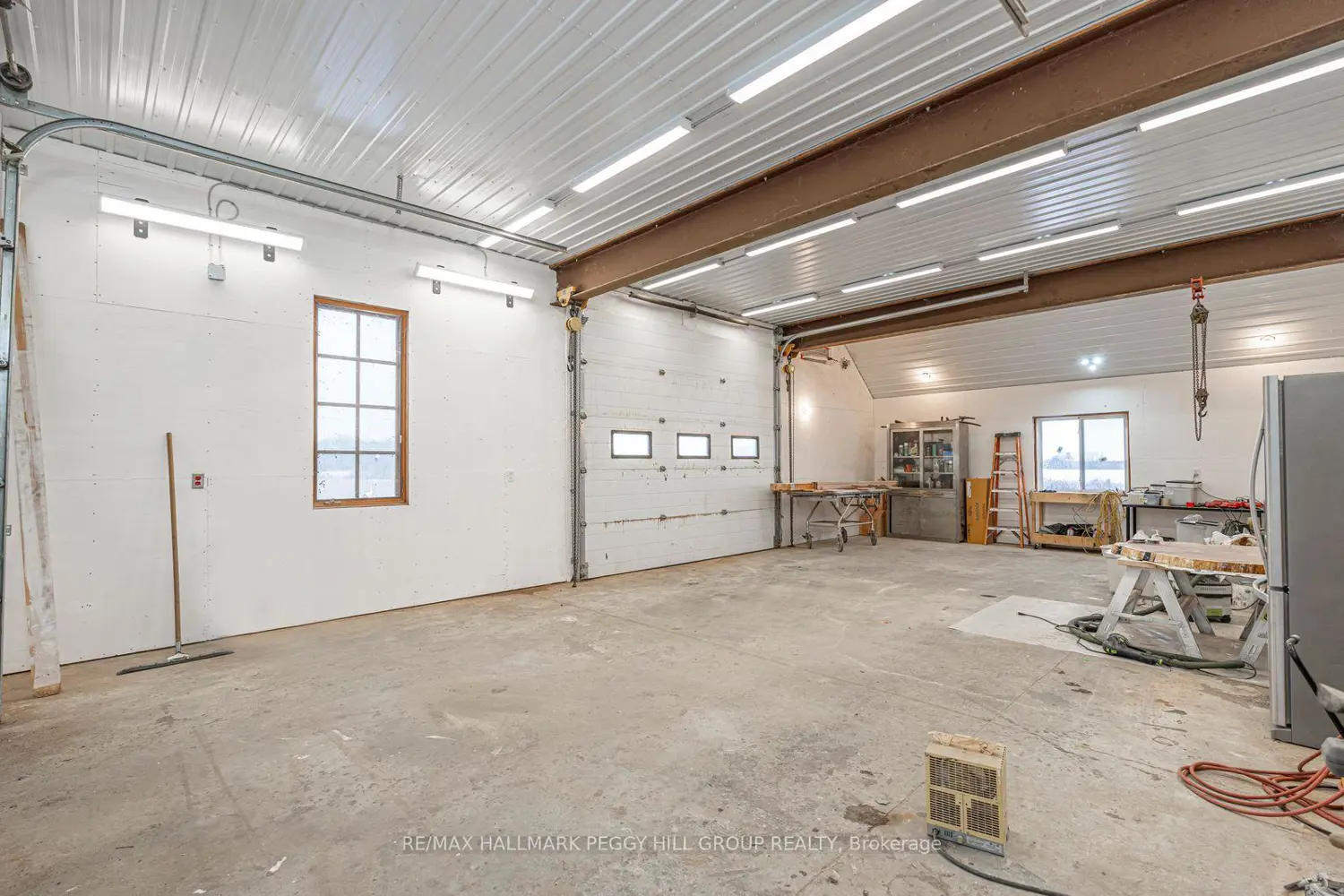 Additional image 16 of 8464 6Th Line