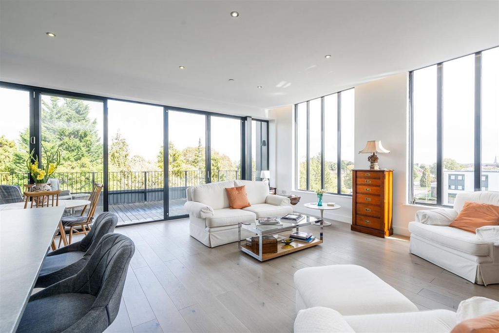 Additional image 2 of 3 bed flat for sale548 Streetsbrook Road, Solihull B91