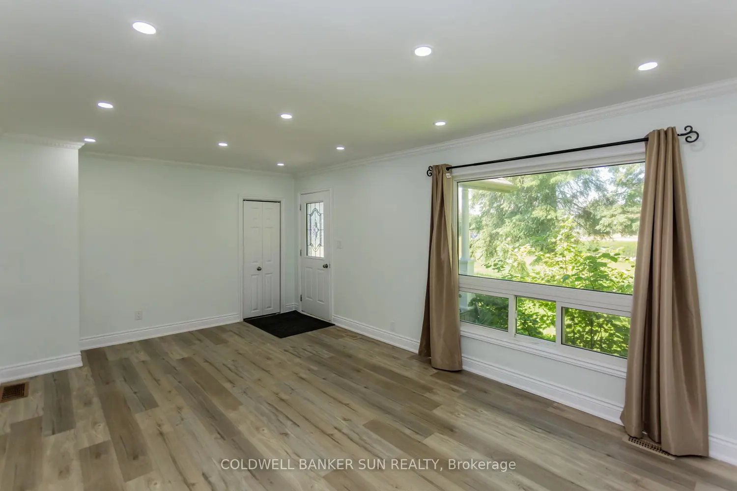 Additional image 6 of 686078 Oxford Rd 2 Road