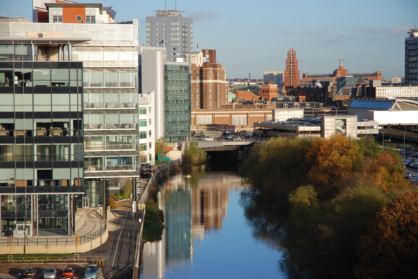 2 Bed Flat, Riverside Way, LS1, N1 7GU