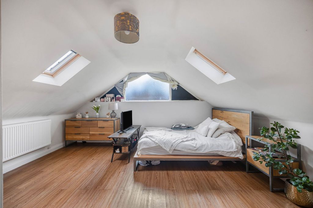 Additional image 9 of 3 bed detached house for saleVineyards Lane, Gloucester Road, Cheltenham GL51