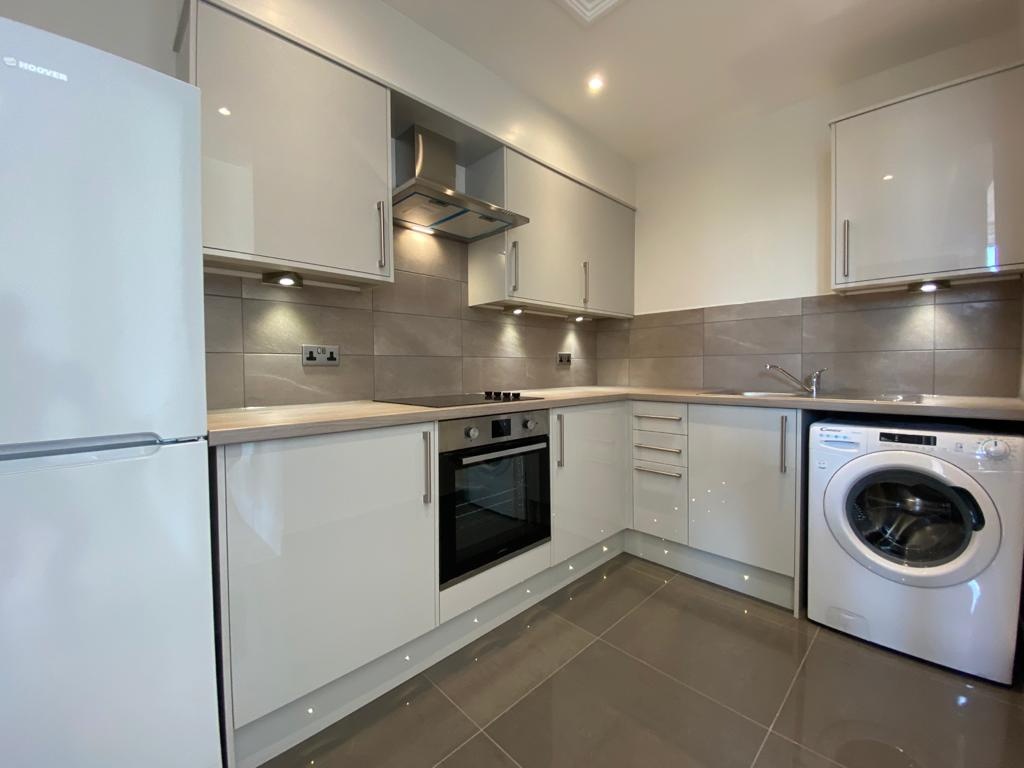 Additional image 3 of 1 Bed Flat, Otley Road, LS16, N1 7GU