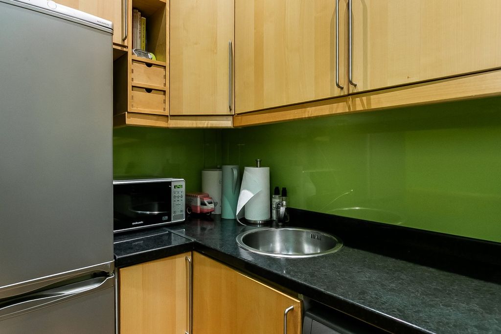 Additional image 9 of 2 bed flat for saleEaster Road, Easter Road, Edinburgh EH7