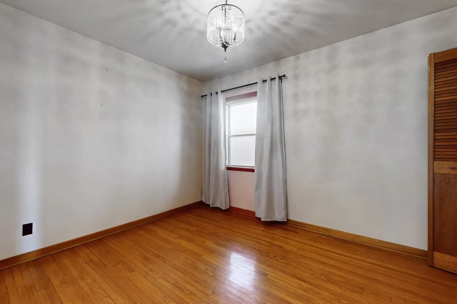 Additional image 13 of 371 Strathmore Boulevard