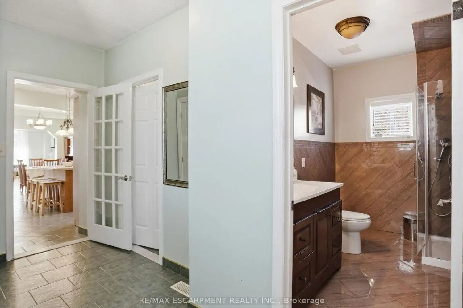 Additional image 11 of 81 Simcoe Street