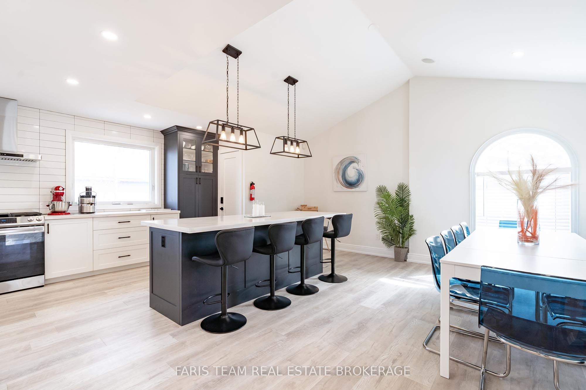 Additional image 6 of 60 River Avenue Crescent, Wasaga Beach, ON, L9Z 2K6