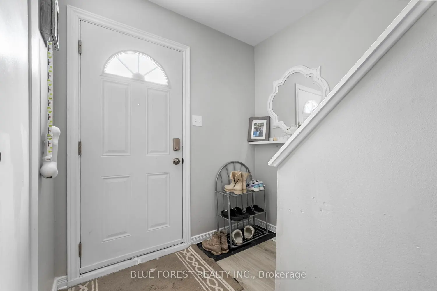 166 Southdale Road 18