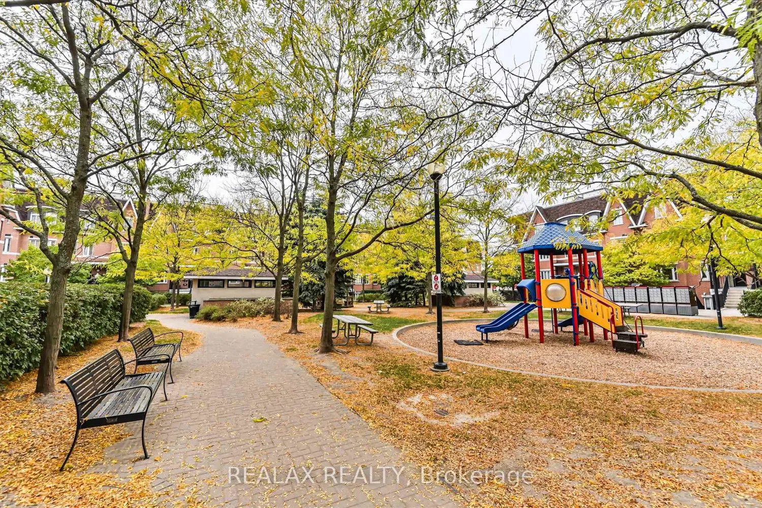 Additional image 16 of 320 John Street 207