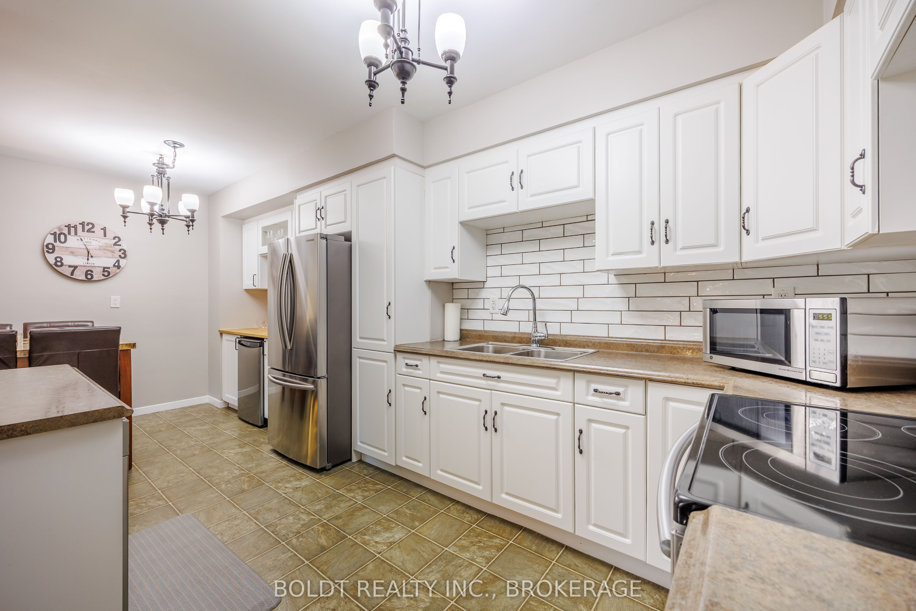 Additional image 4 of 101-5 Woodlawn Court, Grimsby, ON, L3M 3T4