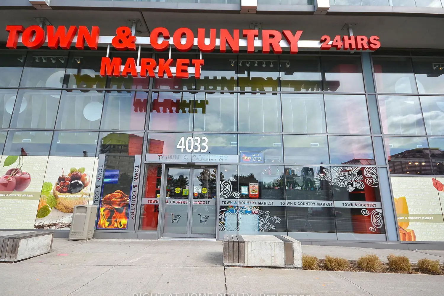 Additional image 20 of 90 Absolute Avenue 908