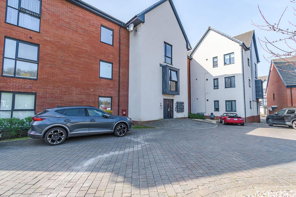 Additional image 14 of 2 bed flat for saleHeol Finch, Barry CF62