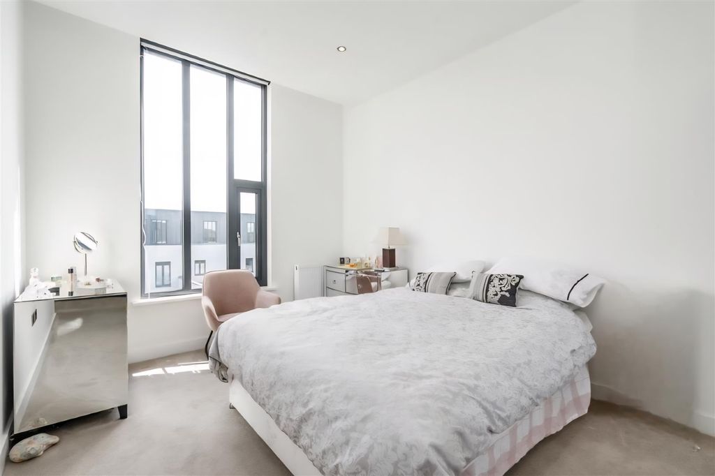 Additional image 6 of 3 bed flat for sale548 Streetsbrook Road, Solihull B91