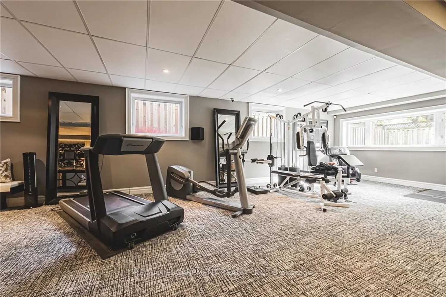 Additional image 14 of 712 Highvalley Road