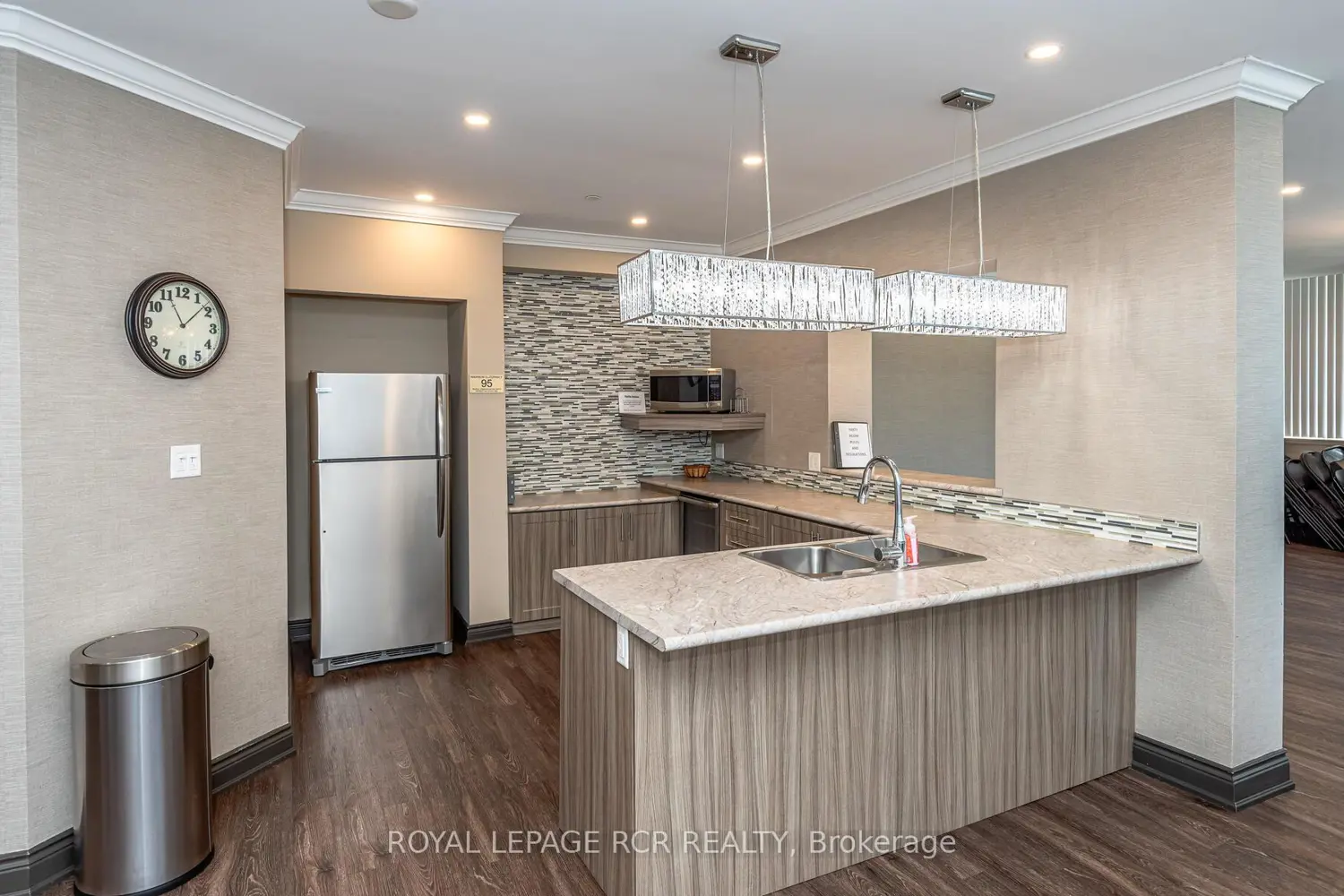 Additional image 16 of 270 Davis Drive 901