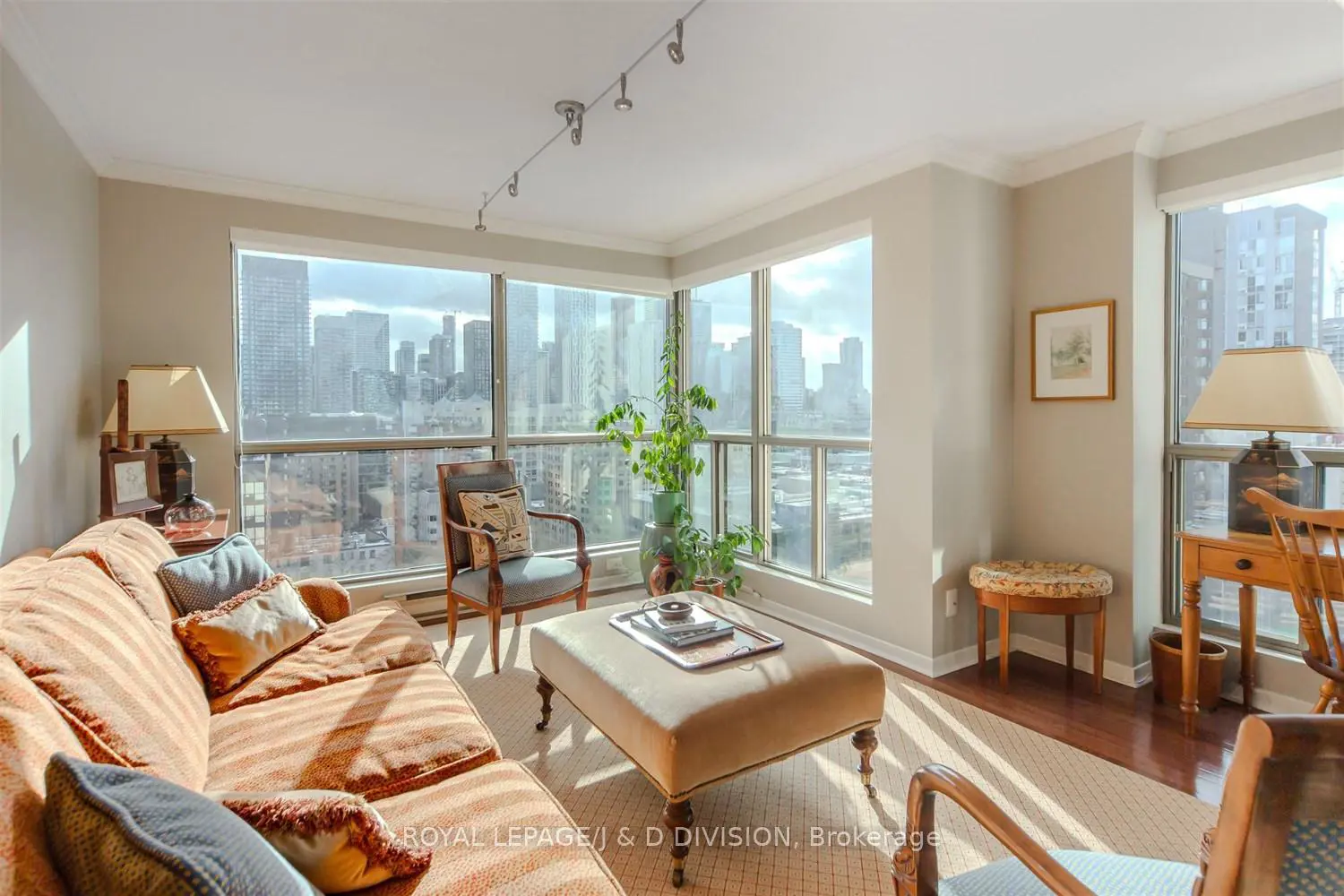 Additional image 4 of 298 Jarvis Street 1607