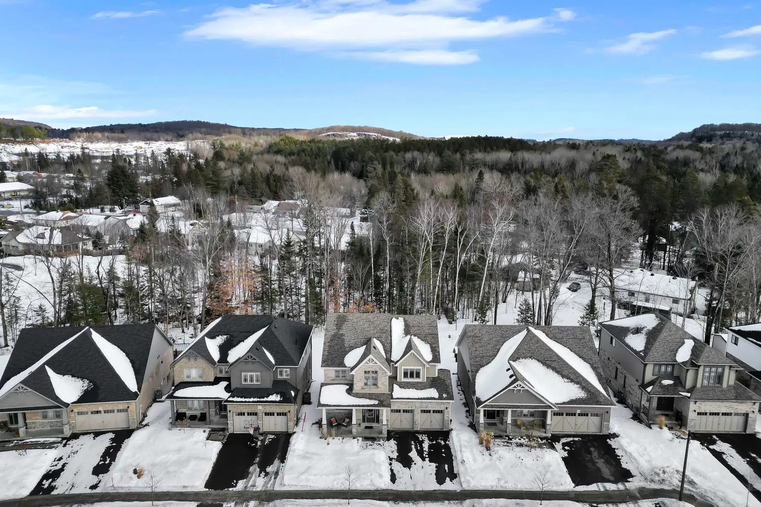 Additional image 10 of 25 Eaglecrest Avenue