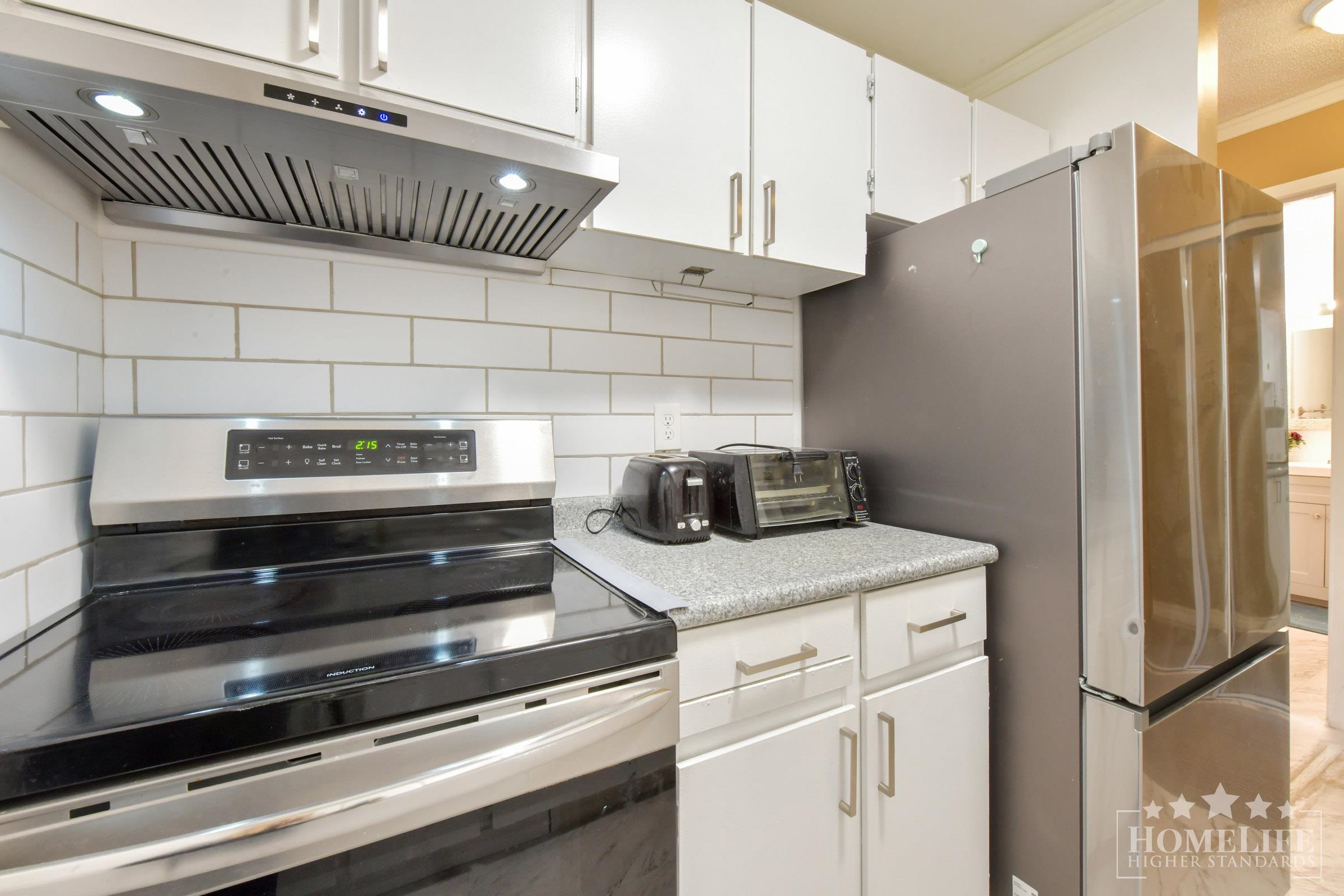 Additional image 5 of 314-1850 East Southmere Crescent, Surrey, BC, V4A 6Y6