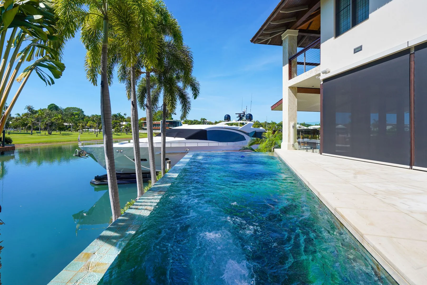 Additional image 2 of Cullen Bay NT 0820