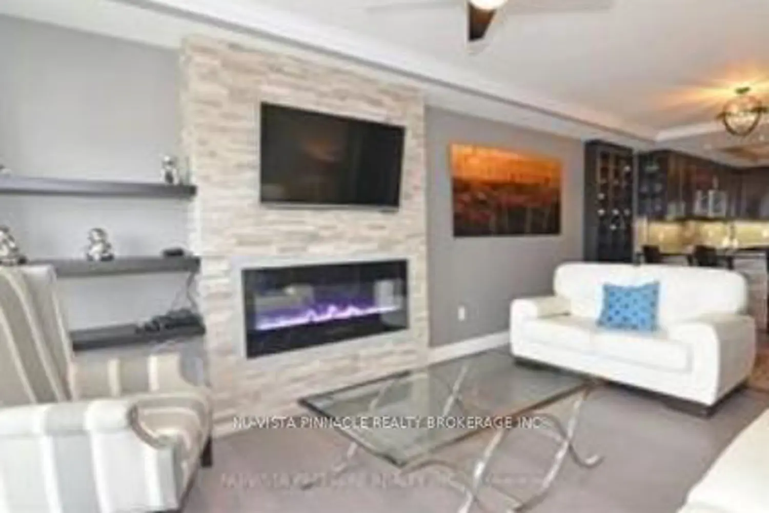 Additional image 7 of 240 Villagewalk Boulevard 813