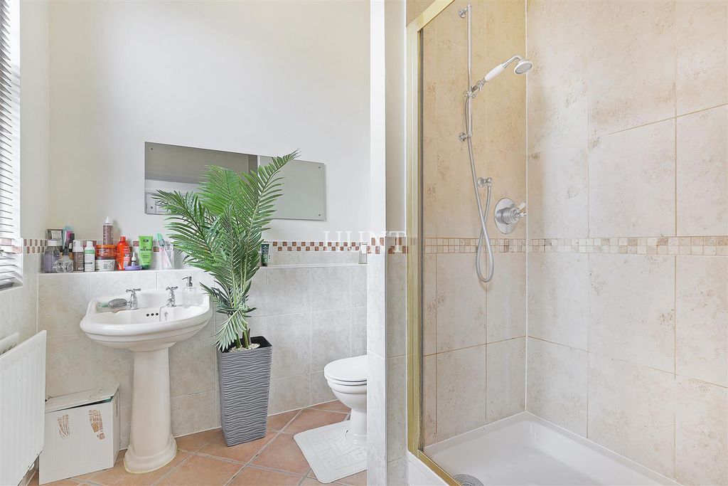 Additional image 18 of 2 bed flat for saleSutherland House, Repton Park, Woodford Green IG8