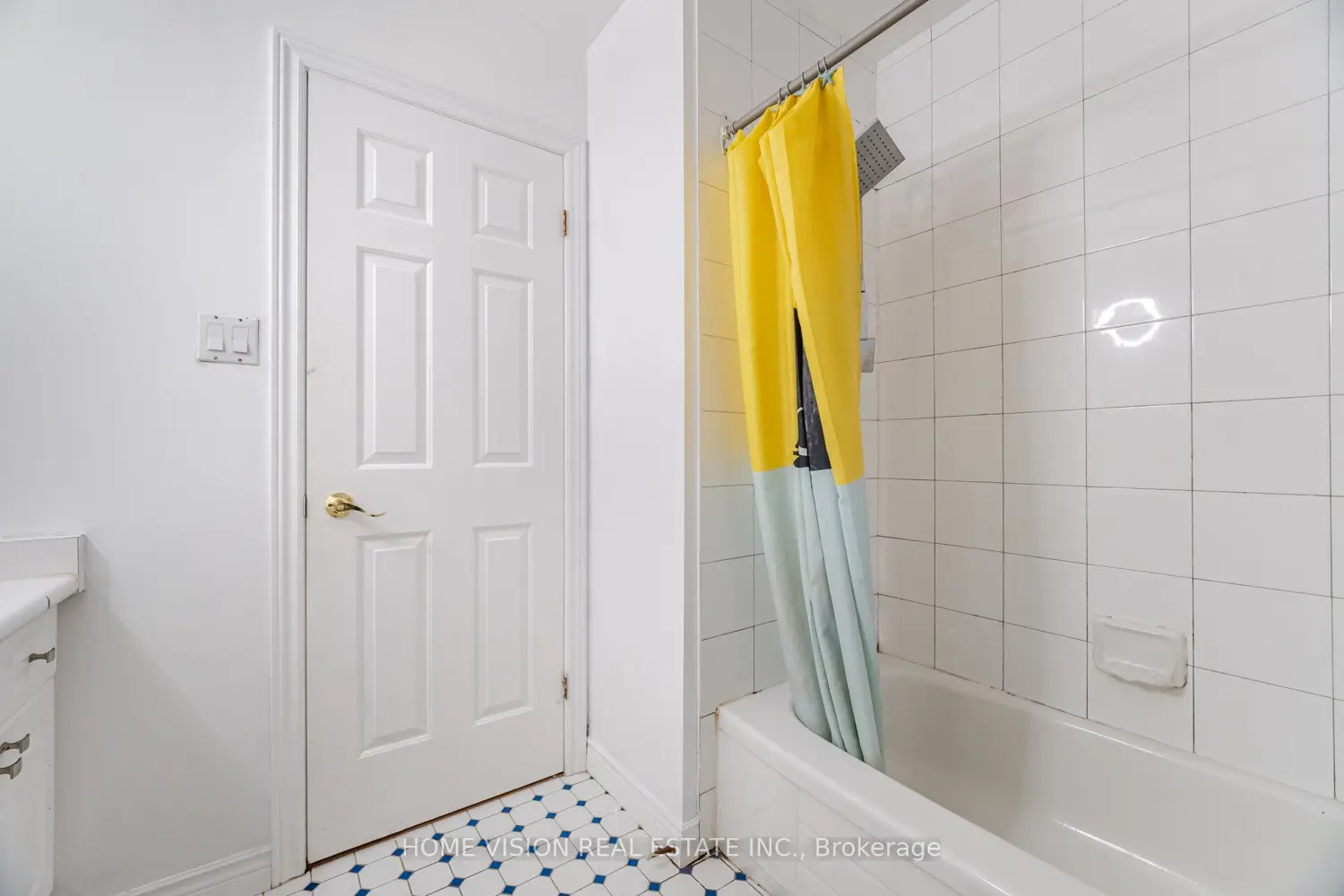 Additional image 12 of 14 Wintergarden Road