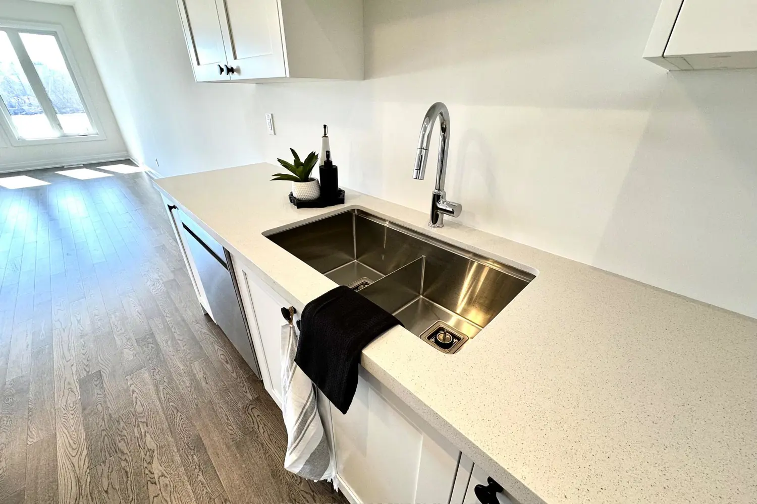 Additional image 10 of 12 Pond Street