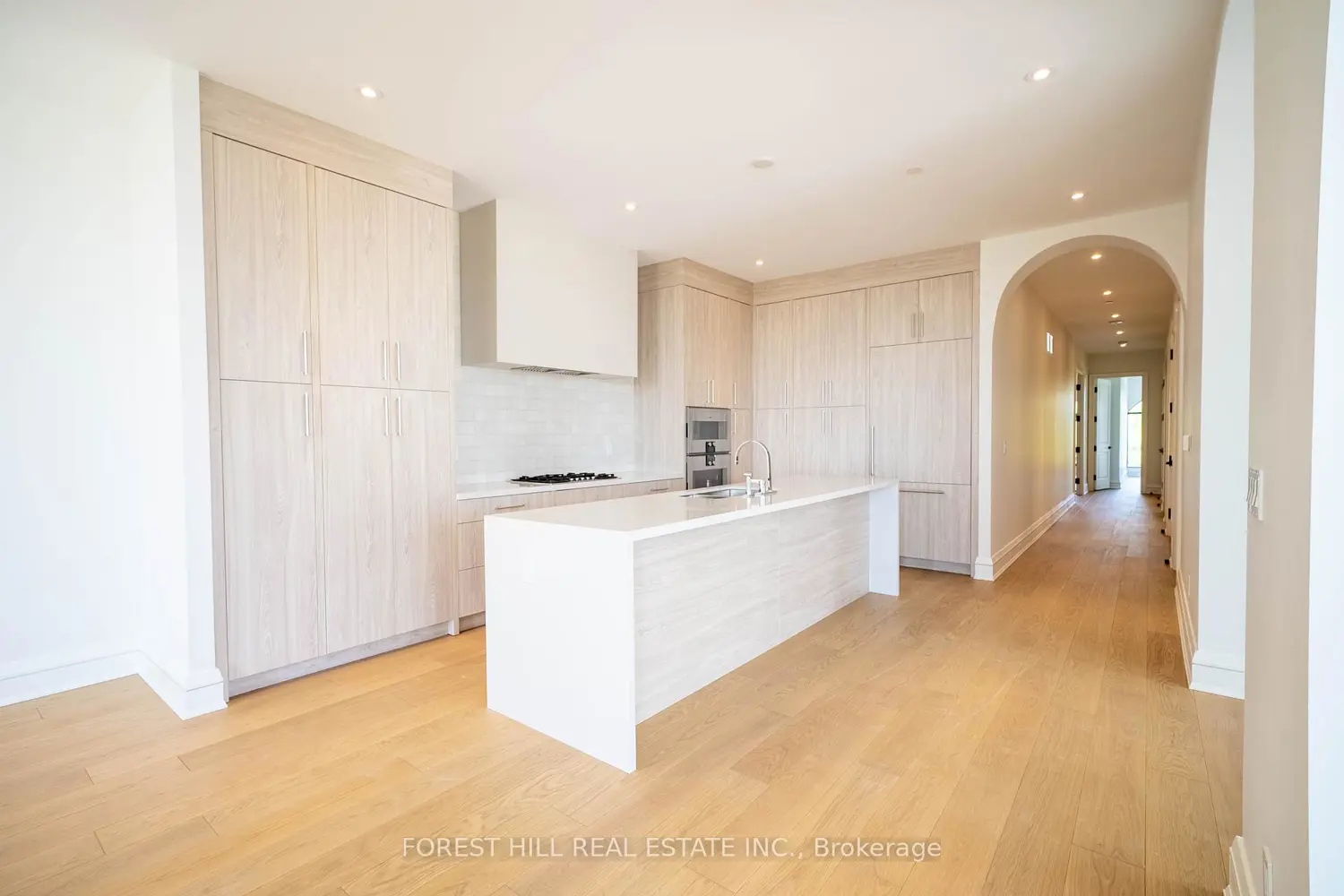 Additional image 13 of 2010 Bathurst Street 6A